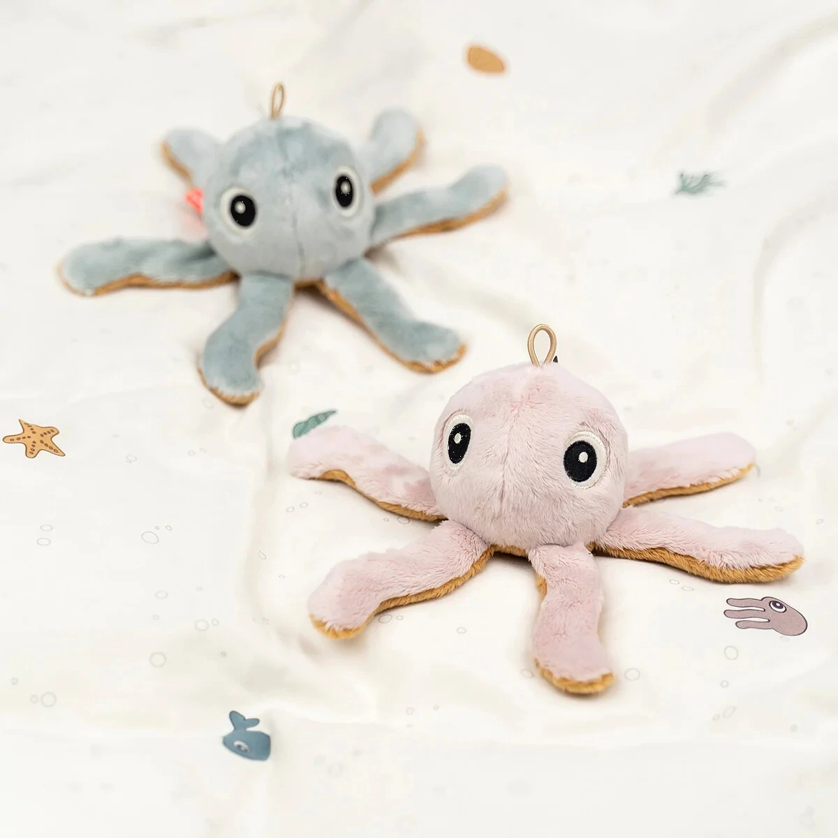 Done By Deer Knuffel Rammelaar Jelly Powder 2 Done By Deer Knuffel Rammelaar Jelly Powder - Afbeelding 2