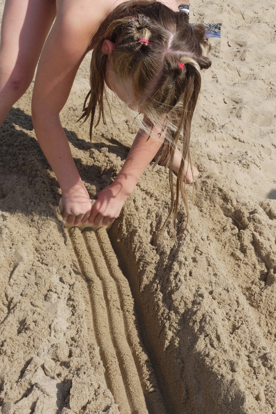 Speelbelovend Zandkam Set 5-delig Hout 4 Speelbelovend Zandkam Set 5-delig Hout - Afbeelding 4